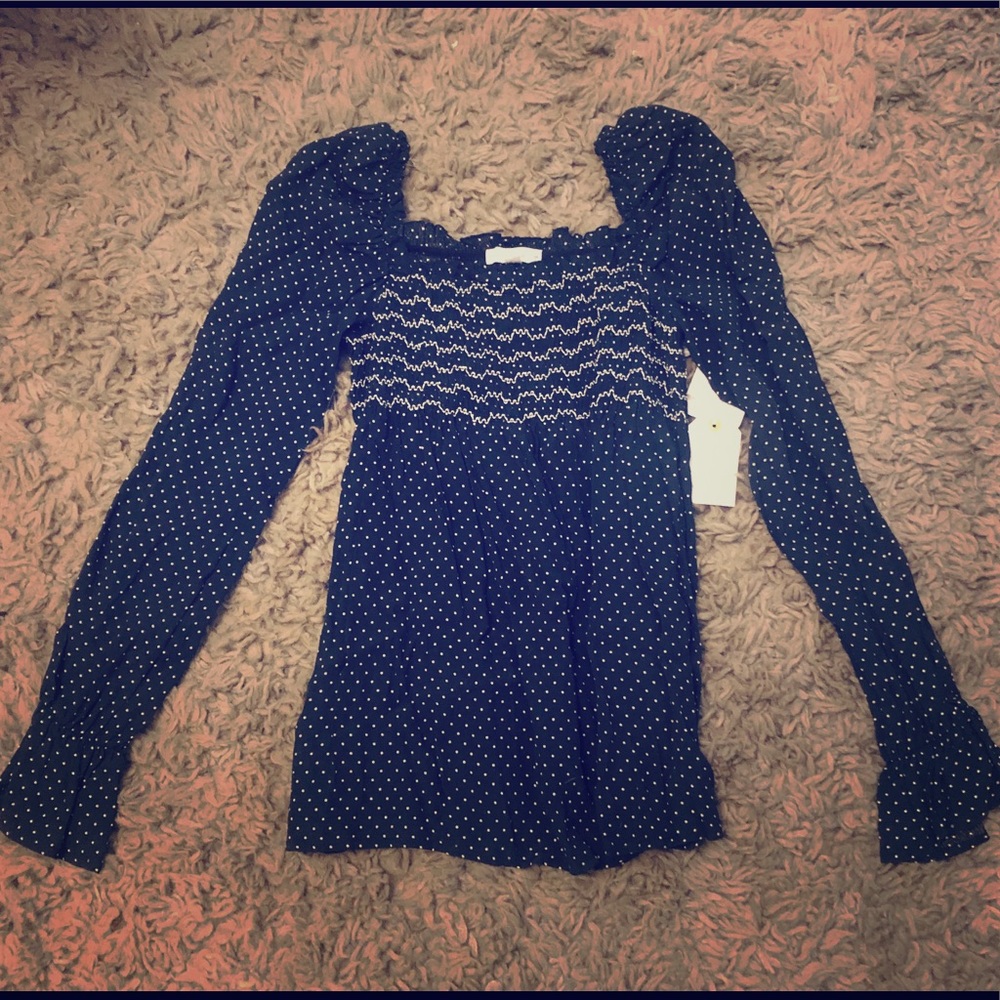 Flowy, long-sleeve top